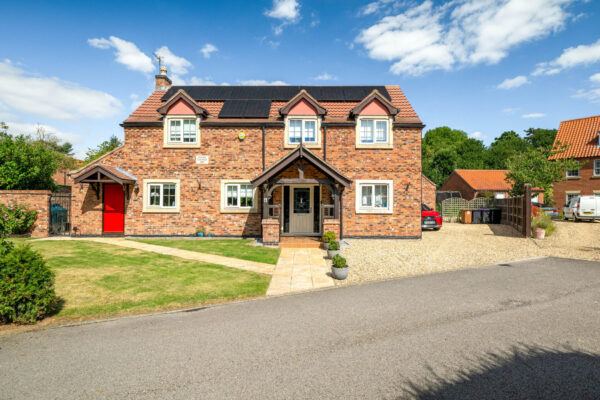 Trinity Close, Carlton-Le-Moorland, LN5