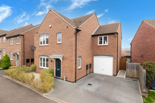 Balmoral Drive, Grantham, NG31