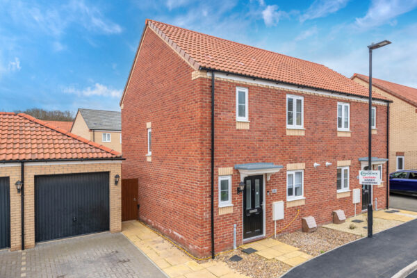 Perth Close, Bourne, PE10