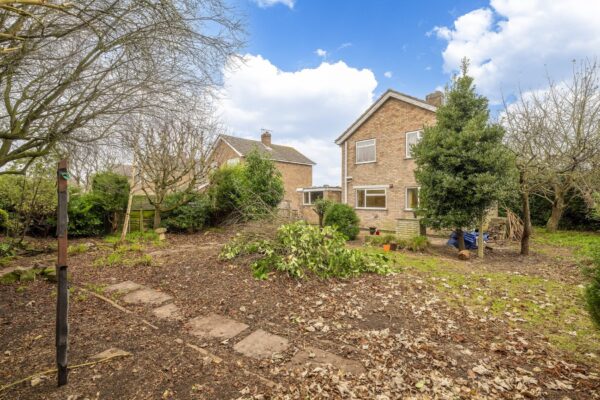 Woodhall Crescent, Saxilby, LN1