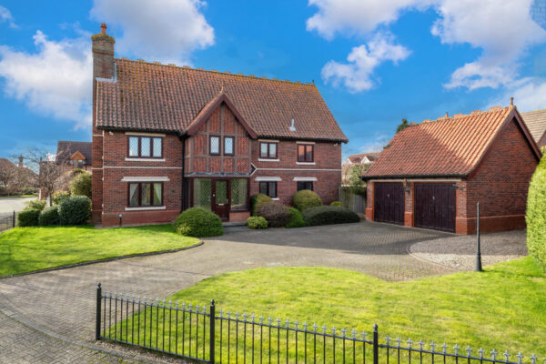 Cheviot Close, Sleaford, NG34