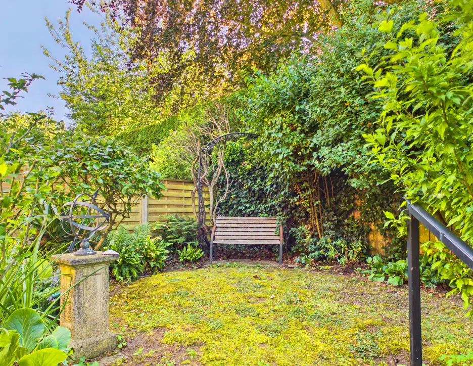 Nursery Grove, Lincoln, LN2